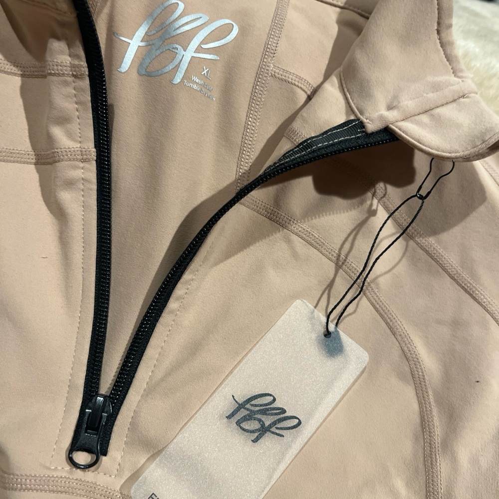 Women's Tan Jacket